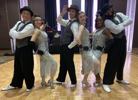 Roaring 20s Fashions